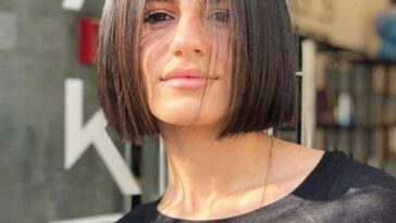 Coupes de cheveux courtes à la mode sans frange photo