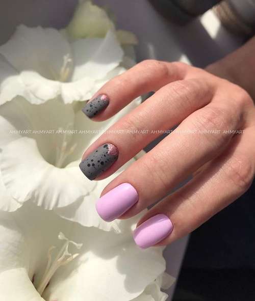 Manucure ongles courts dans les tons roses