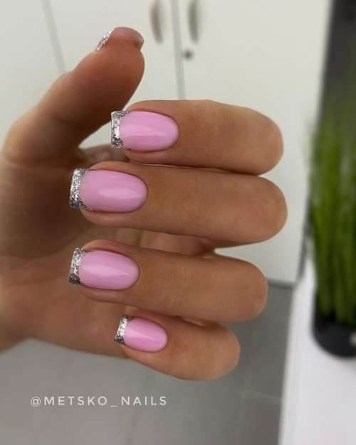 Veste rose à paillettes