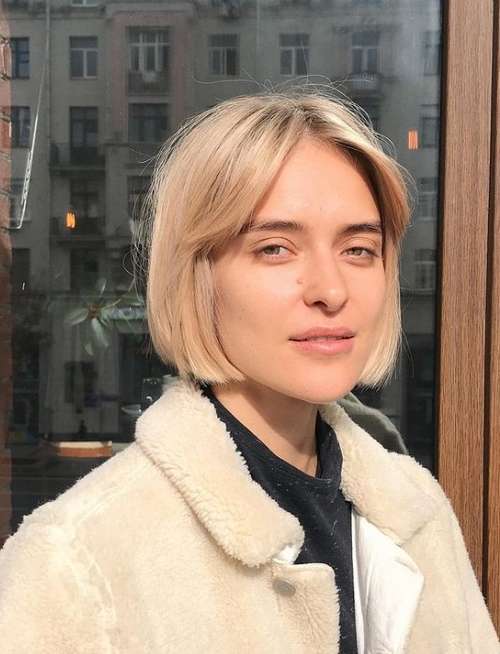 Bob Kare avec une frange 2021: photos de coupes de cheveux à la mode, tendances