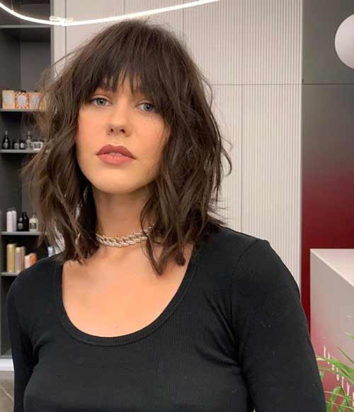 Long bob avec une frange