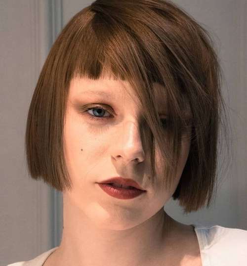 Frange droite courte et bob bob