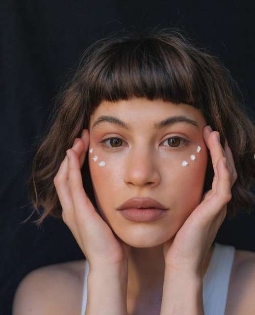 Bob avec une frange courte