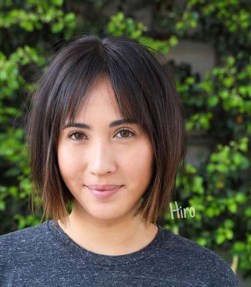 Bob Kare avec une frange 2021: photos de coupes de cheveux à la mode, tendances