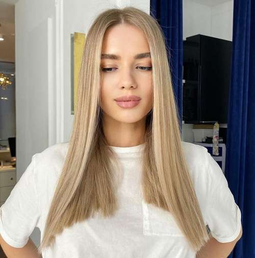 Coupes de cheveux pour femmes pour cheveux longs et raides