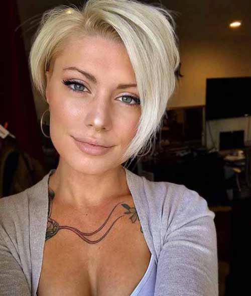 Coupe de cheveux cheveux raides Moscovite