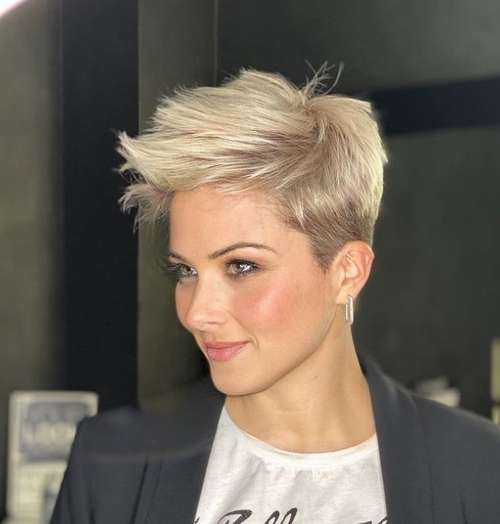 Coupe de cheveux Pixie
