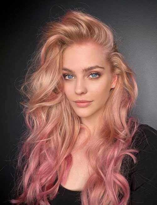 Coupe de cheveux longue asymétrique