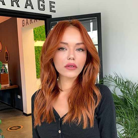 Coupes de cheveux femme pour cheveux longs 2021: photos, tendances