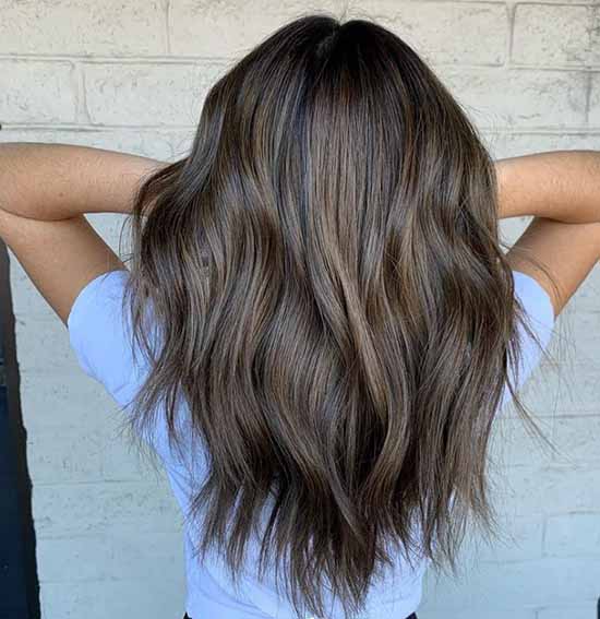 Coupes de cheveux femme pour cheveux longs 2021: photos, tendances