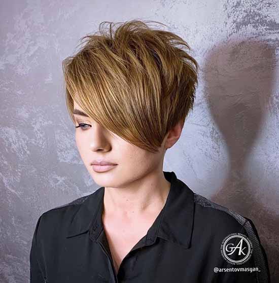 Coupes de cheveux tendance printemps-été 2021: tendances, style, photos