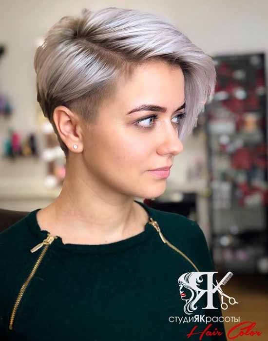 Une coupe de cheveux "Moscovite": photo pour cheveux courts et moyens