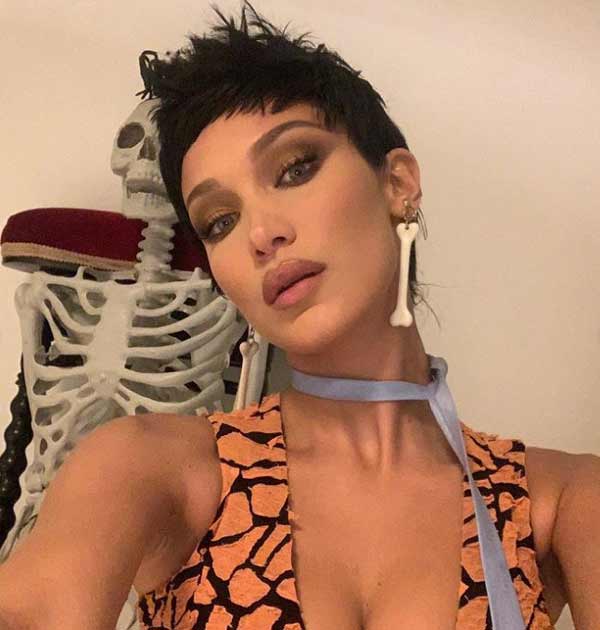 Coupe de cheveux avec une frange à la mode