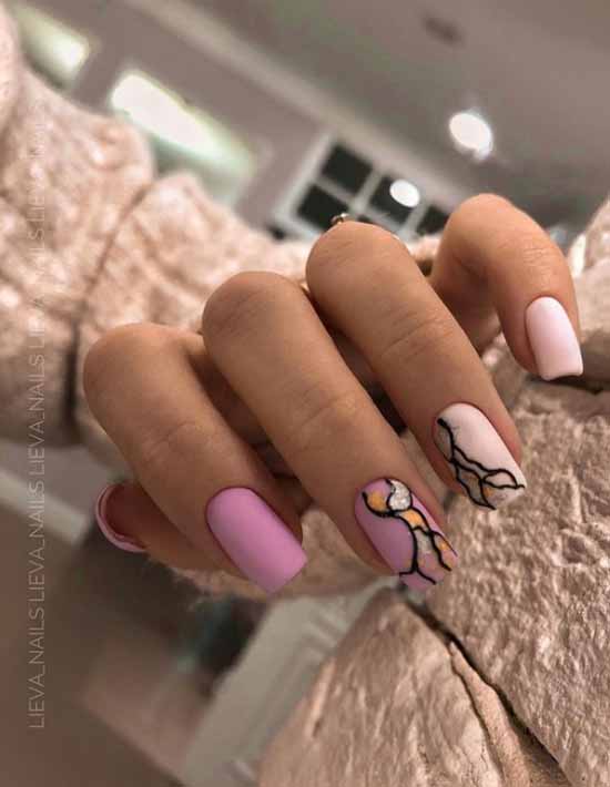 Manucure nue avec du papier d'aluminium 2021: photos, actualités