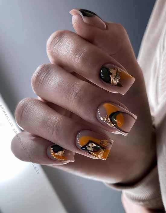 Manucure nue avec du papier d'aluminium 2021: photos, actualités