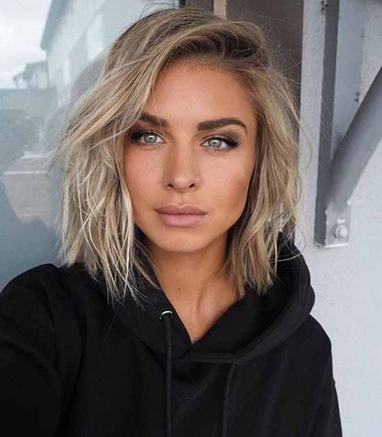 Longue frange 2021: quelles coupes de cheveux porter une longue frange, photo