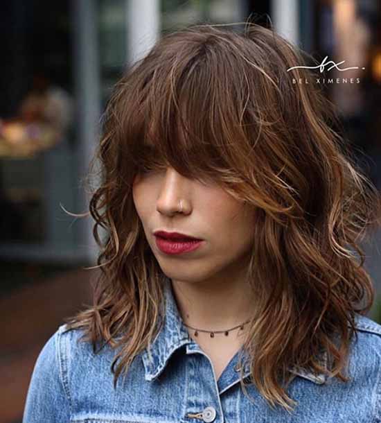 Longue frange 2021: quelles coupes de cheveux porter une longue frange, photo