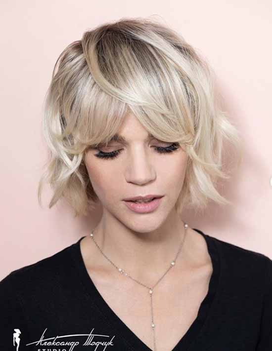 Longue frange 2021: quelles coupes de cheveux porter une longue frange, photo