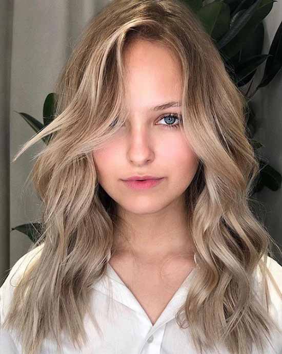 Longue frange 2021: quelles coupes de cheveux porter une longue frange, photo