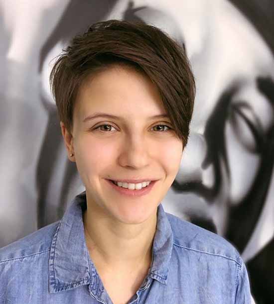 Longue frange 2021: quelles coupes de cheveux porter une longue frange, photo