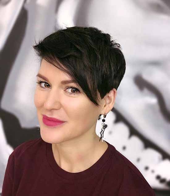 Longue frange 2021: quelles coupes de cheveux porter une longue frange, photo