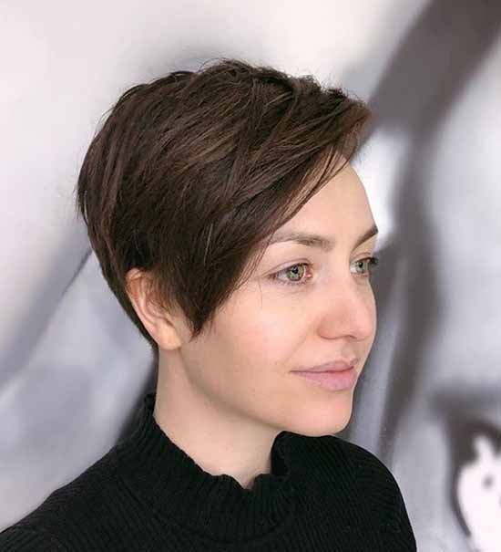 Longue frange 2021: quelles coupes de cheveux porter une longue frange, photo