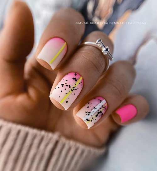 Manucure d'été courte à la mode