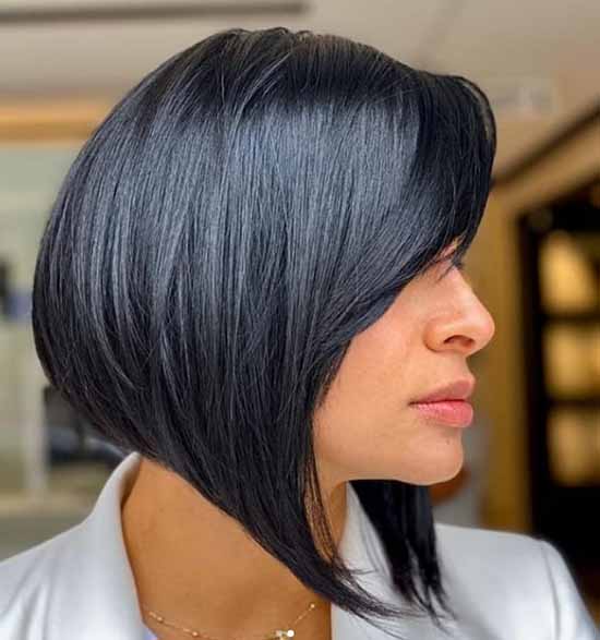 Coupes de cheveux à la mode pour les cheveux mi-longs 2021: photos, tendances