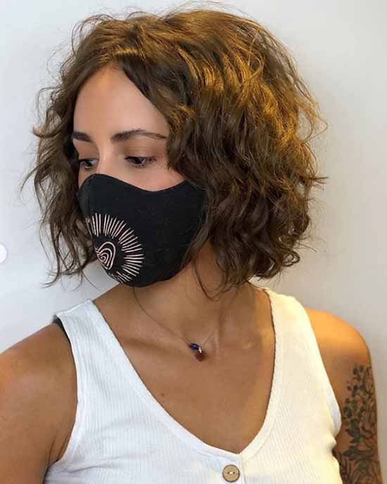 Boucles aux épaules