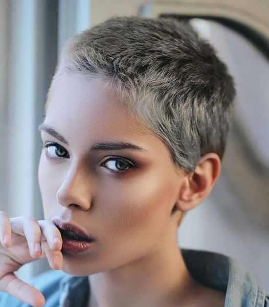 Coupe de cheveux courte élégante