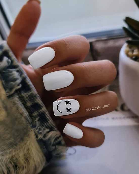Manucure noir et blanc 2021: photo, top design des ongles