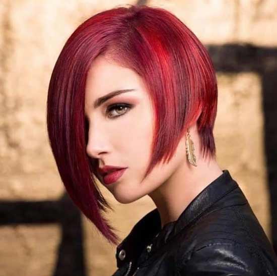 Coupe de cheveux courte asymétrique