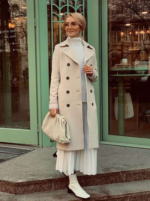 Jupe midi 2021: que porter, modèles à la mode sur la photo