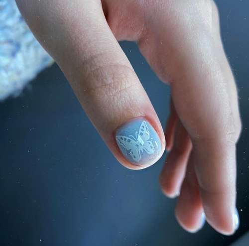 Manucure papillon 2021: nouvelles photos de design