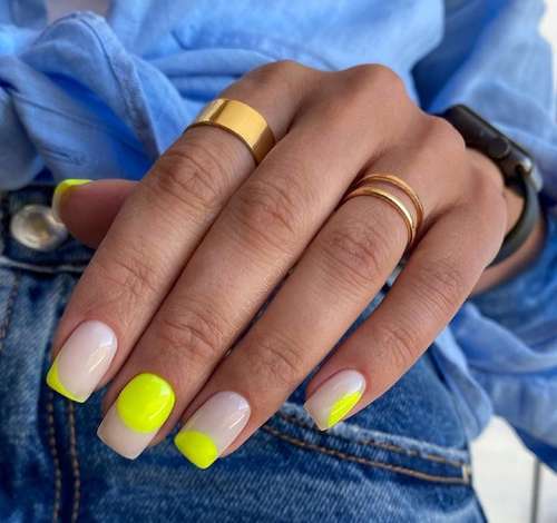 Différentes formes de veste de service dans un seul modèle