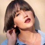 Belles coupes de cheveux pour cheveux raides