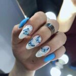 Manucure papillon - nouvelle photo de design