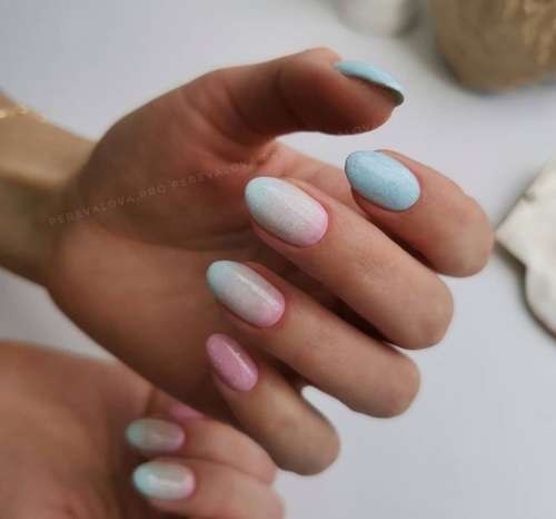 Dégradé laiteux sur les ongles: manucure tendance 2021, photo