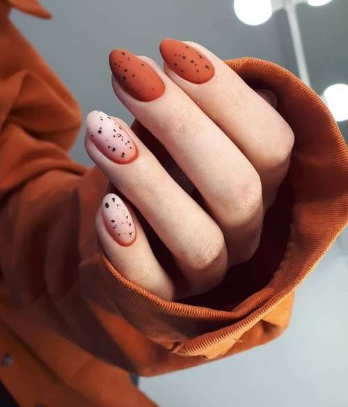 Dégradé laiteux sur les ongles: manucure tendance 2021, photo