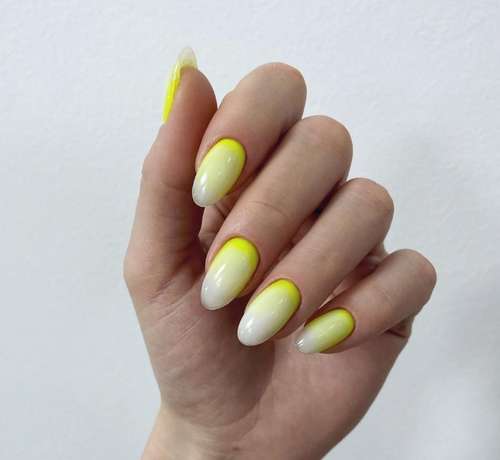 Dégradé laiteux sur les ongles: manucure tendance 2021, photo