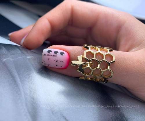 Dégradé laiteux sur les ongles: manucure tendance 2021, photo