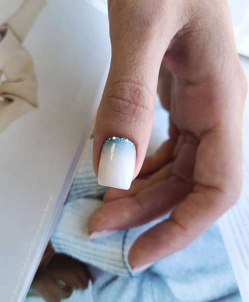 Dégradé laiteux sur les ongles: manucure tendance 2021, photo