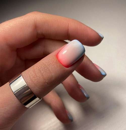 Dégradé laiteux sur les ongles: manucure tendance 2021, photo