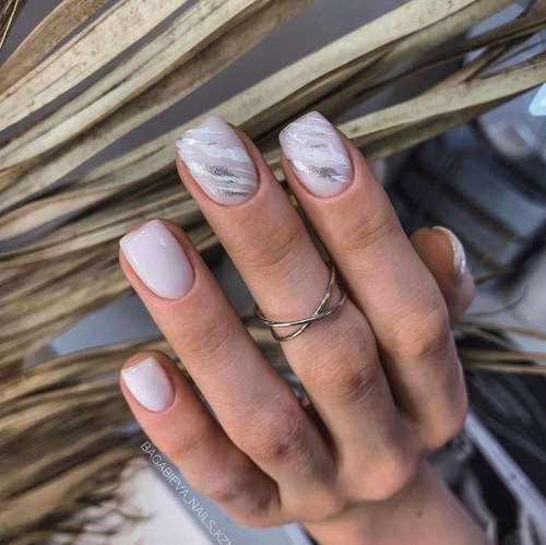 Manucure au lait pour ongles courts 2021: photo, création de mode