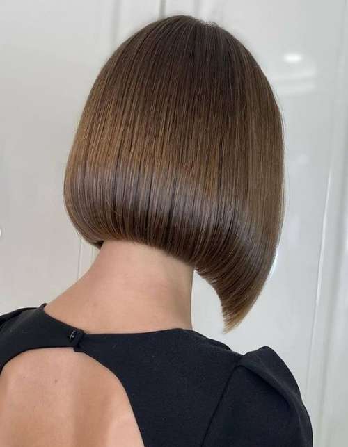 Coupes de cheveux à la mode pour les filles sur la photo