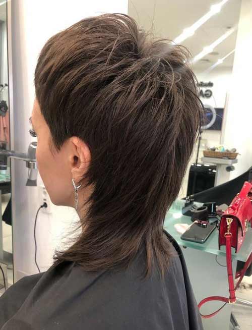 Coupe de cheveux de maillet pour les filles