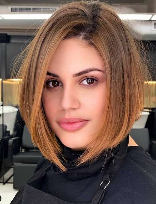 Coupes de cheveux super à la mode pour les filles 2021: actualités, tendances, photos