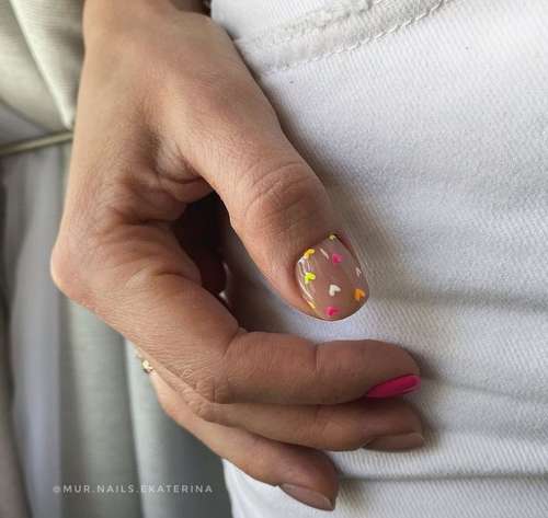 Manucure avec un motif pour ongles courts: tendances 2021, photos