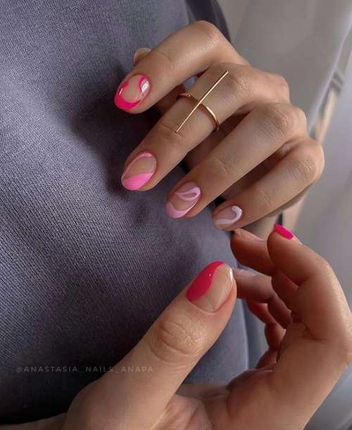 Manucure avec un motif pour ongles courts: tendances 2021, photos
