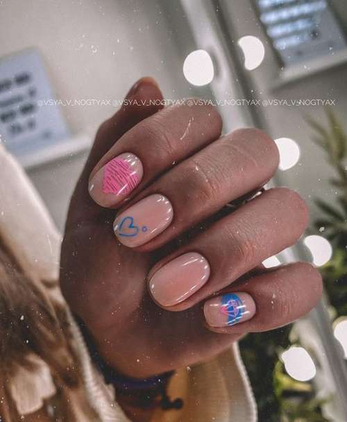 Manucure avec un motif pour ongles courts: tendances 2021, photos